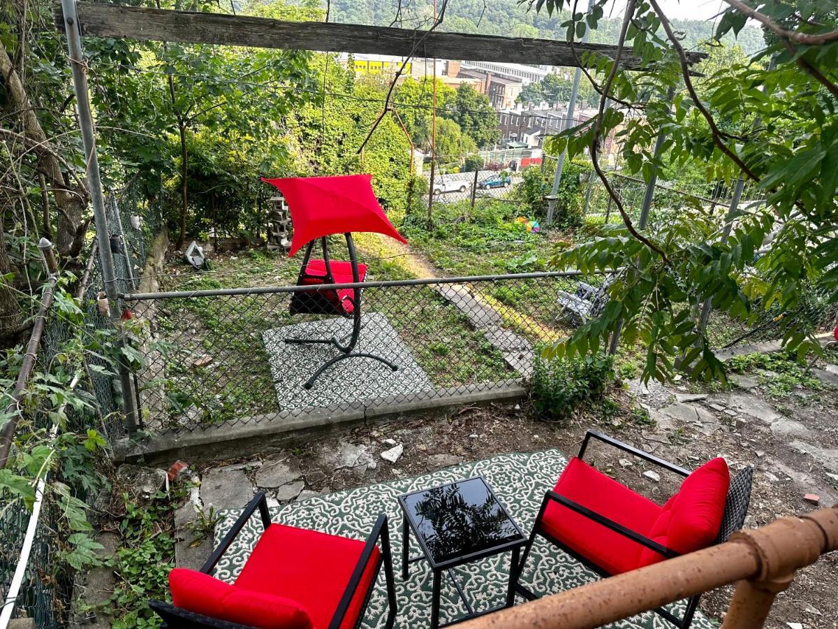 8-A Diamond In Yonkers, Ny Hotell Exteriör bild